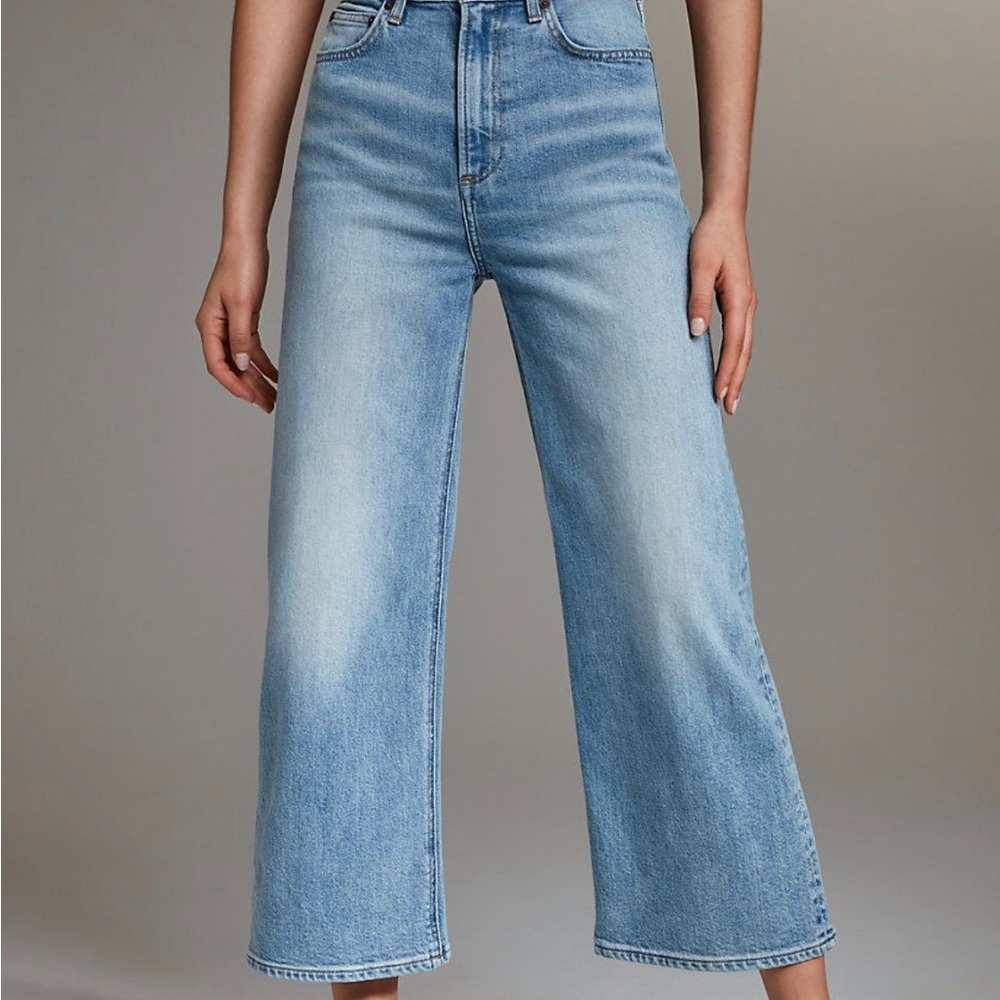Abercrombie Ultra High Rise Cropped Wide Leg Jeans - light Wash - 26 sho…